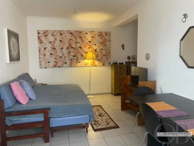 APARTAMENTO MOBILIADO COM 2 DORMITÓRIOS NO CENTRO