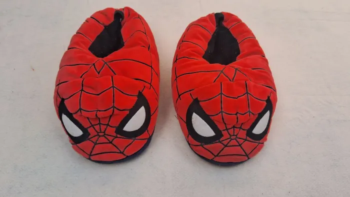 Pantufa Marvel n°36/38 estado de nova