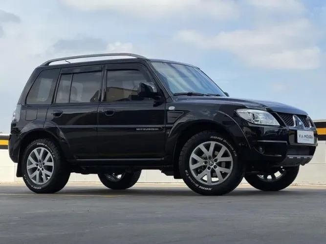 Mitsubishi Pajero TR4 2.0 Flex 16V 4X2 Aut. 2013
