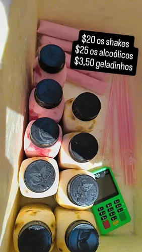 Vendo Shakes e geladinhos entrego em toda Uberlândia de bike não cobro taxa