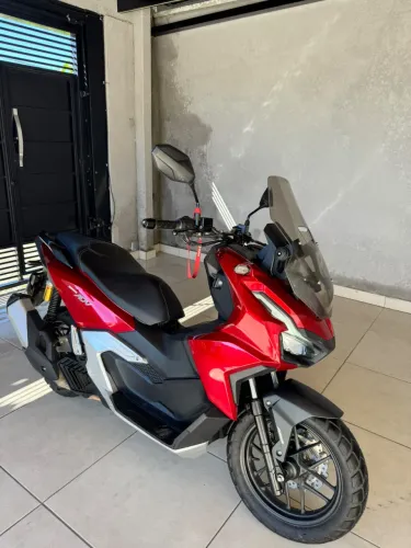 Honda ADV 160// 2025