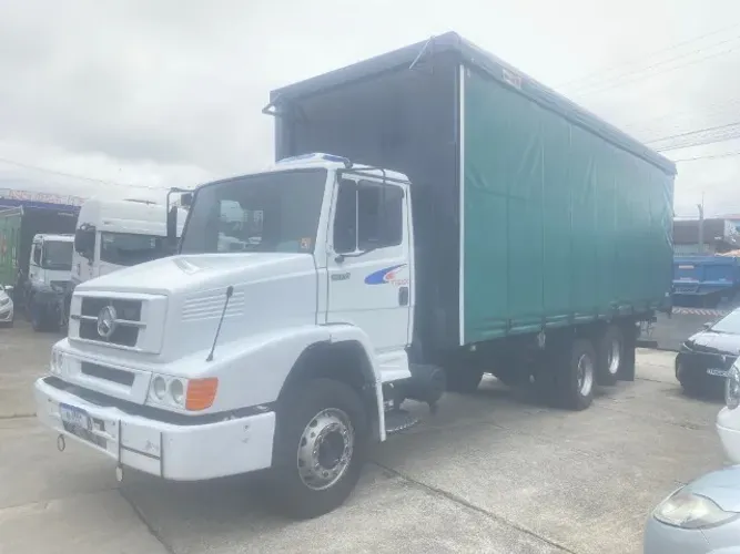 MB 1620 Truck baú sider