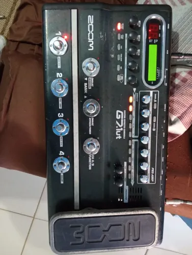 Pedaleira de guitarra "travada"