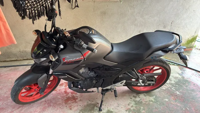 Vendo Fazer 150