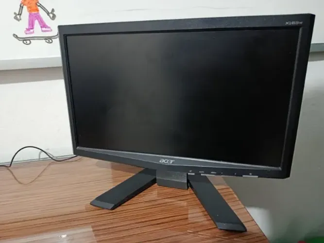 Monitor Acer X163w 14