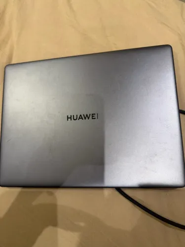 Nootbook hauwei ryzen 256gb