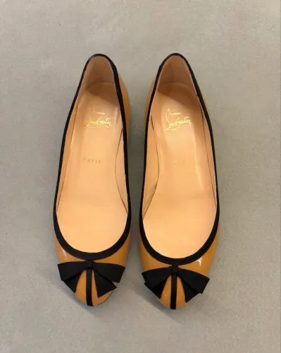 Sapatilha Louboutin