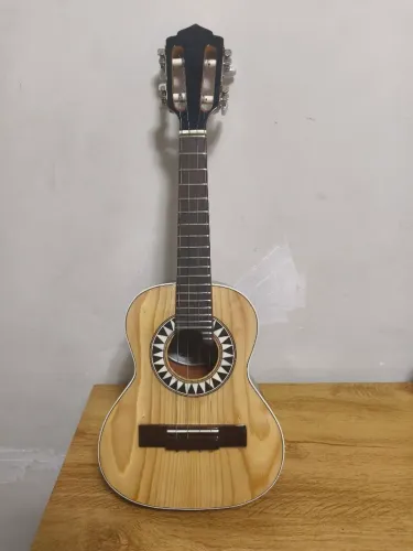 Cavaquinho Cedro/Pinho Norueguês Lucenir Luthier