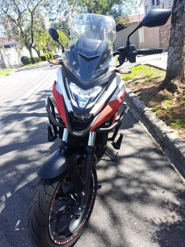 NC 750X DCT. Automática