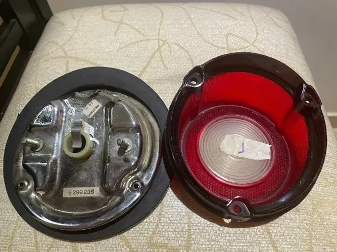 LANTERNA GM CARAVAN ORIGINAL POLIMATIC ESTOQUE ANTIGO LD