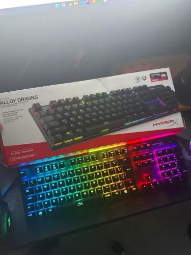 Teclado Mecânico HyperX Alloy Origins