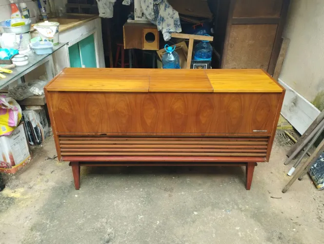 VITROLA TELEFUNKEN MELODIA lll