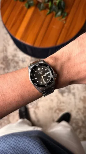 SEIKO 5 SPORTS PRETO