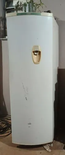 Geladeira com dispenser