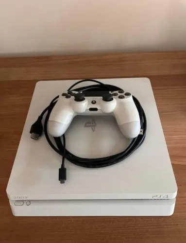 Ps4 1tb com 3 jogos 
