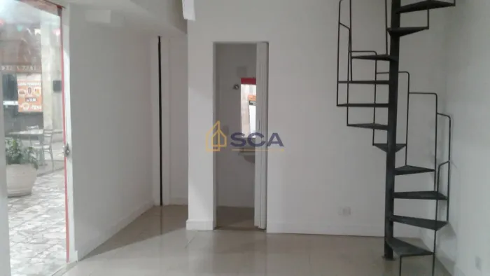 Loja de 44m² de área útil em galeria ao lado dos metrôs República e Anhangabaú