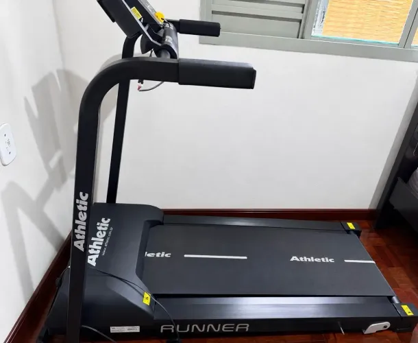 Esteira athletic runner