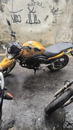 Cb 300