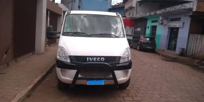 IVECO DAILY 2013 CABINE DUPLA DIESEL - OPORTUNIDADE