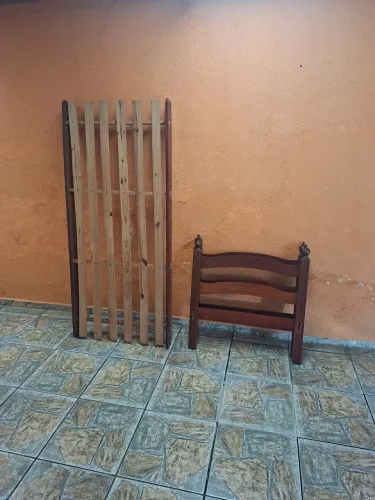 Cama solteiro madeira maciça (BAURU) não entrego 