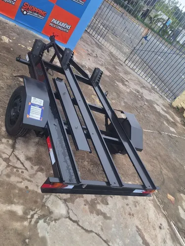 Carretinha para levar 3 motos