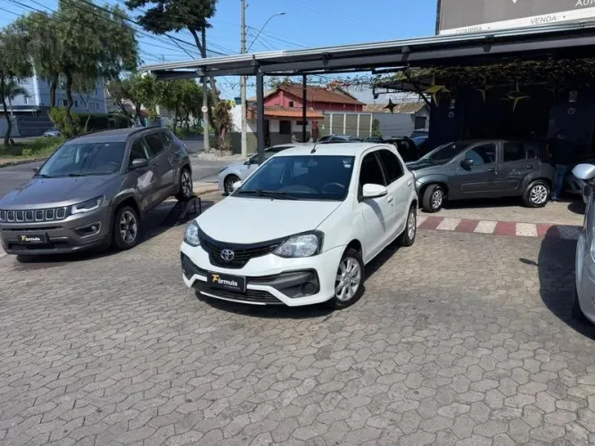 Toyota Etios X Plus 1.5 Flex 16V 5P Mec. 2019