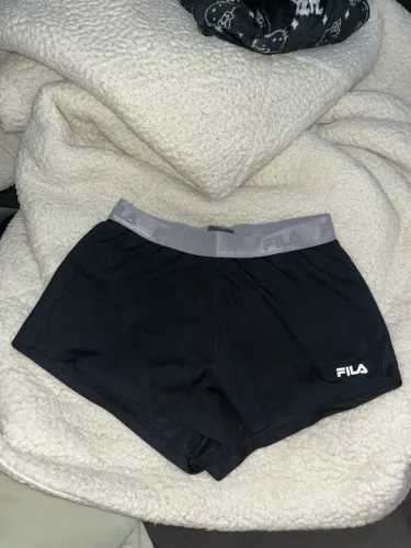 Shorts FILA preto