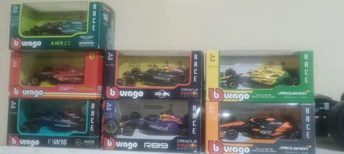 Coleção de f1 burago 1/43