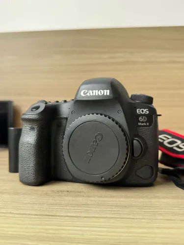 Canon 6D Mark II - 38k cliques