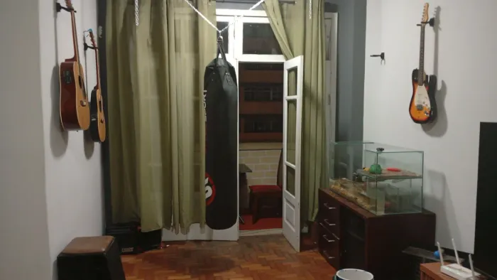 Alugo quarto no centro de bh