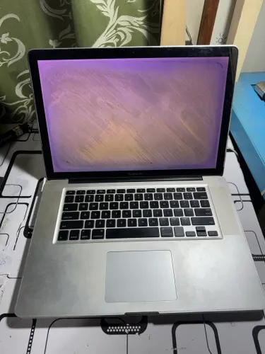 MacBook Pro 2011 15 pol | RETIRADA DE PEÇAS
