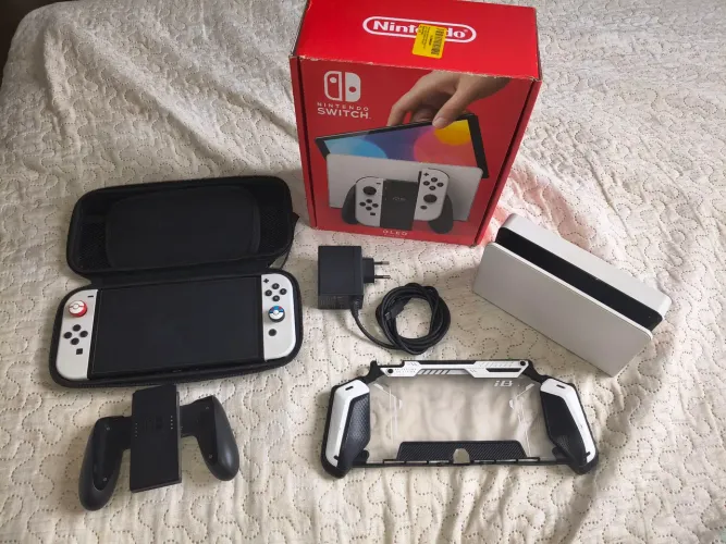 Nintendo Switch OLED desbloqueado - 1TB SD