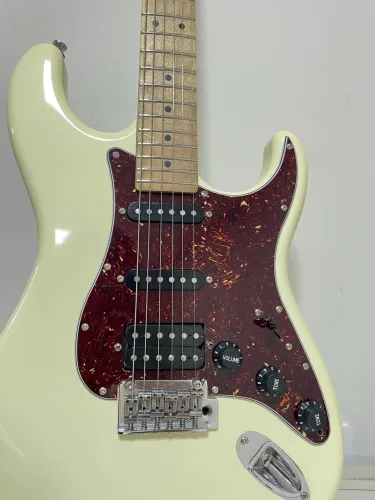 Stratocaster Hss Tagima 635 modificado