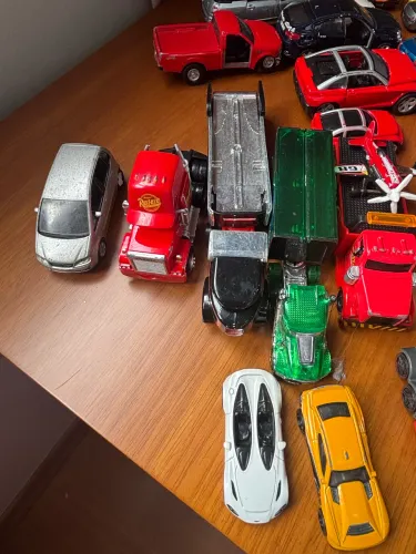 Carrinhos hot wheels