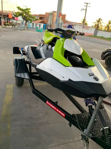 Jet ski