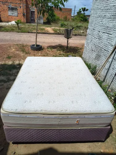 Vendo cama Queen já higienizada