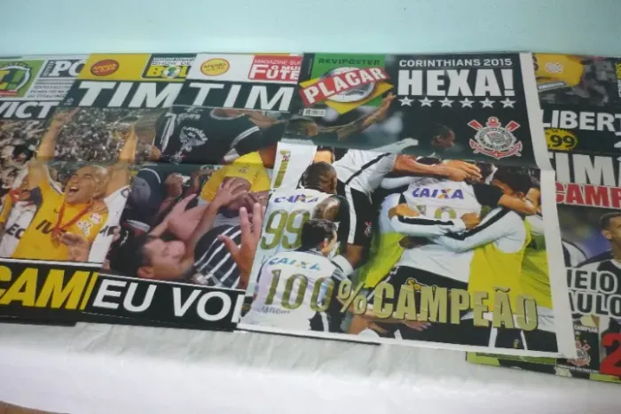 Corinthians Campeão 2002 2008 E Outros Coleção Com6 Pôsters (Usado)