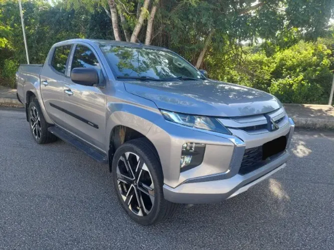 Mitsubishi L200 Tri. Outdo. GLS 2.4 CD 4X4 Die. AUT 2022