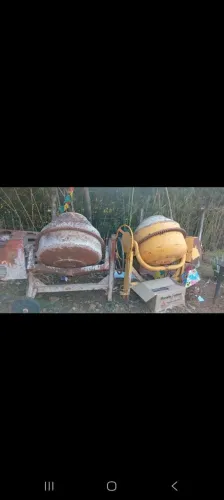 2 betoneiras tenho um motor mais não esta montado