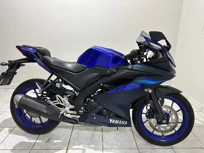 Yamaha R15 2025 azul