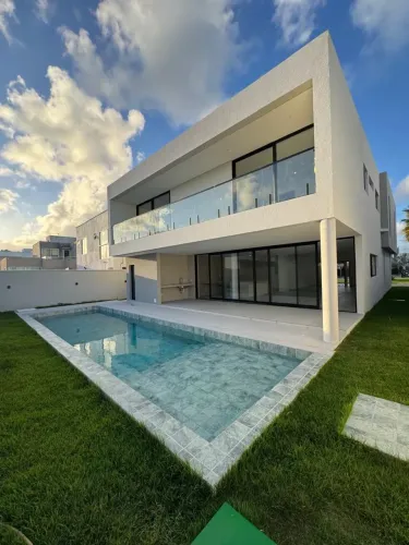 COND GRANVILLE - CASA para venda possui 394m2 com 5 quartos - Praia do Francês