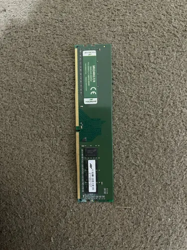 Memória RAM 4GB (DDR4 2400mhz
