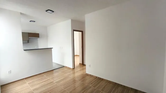 Lindo Apartamento 2/4 Reformado No Condomínio Ville dos Ventos