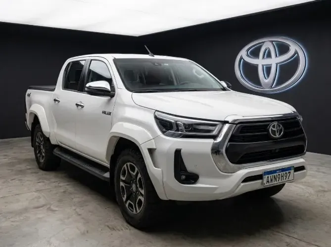 Toyota Hilux CD SRX 4X4 2.8 TDI 16V Diesel Aut. 2024