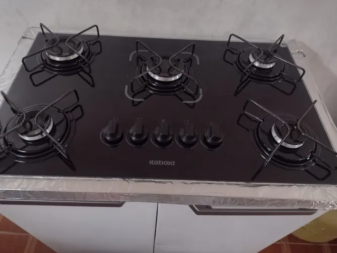 Balcão de cozinha com cooktop 5 bocas Itatiaia - ótimo estado