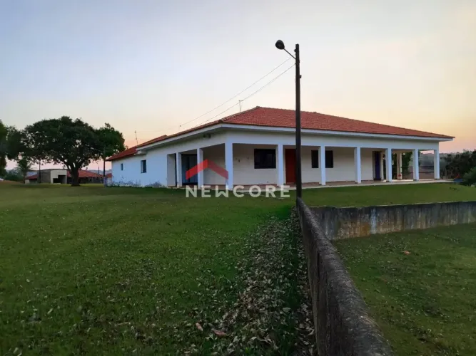 Sítio em Praça da Bandeira - Centro - Itapetininga/SP