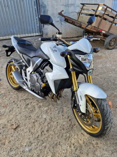 Honda cb1000r ano 2015 doc ok muito nova