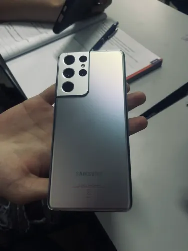? Samsung S21 Ultra 5G 256GB: câmera 108MP e Zoom 100x ?