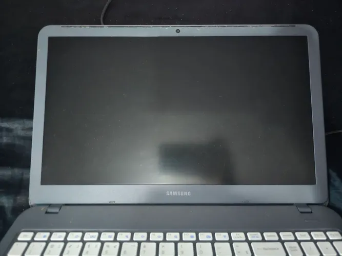 Notebook Samsung Essentials E30 (Modelo NP350XAA) - Com Upgrade!