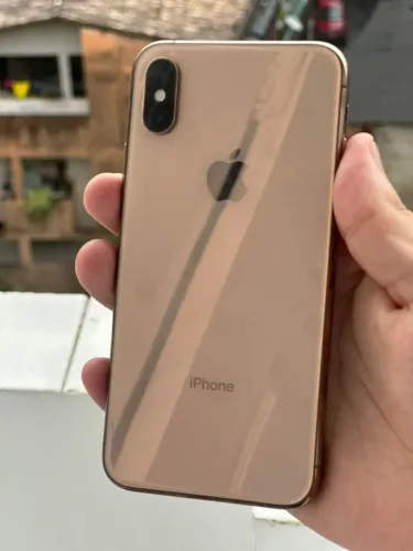 iPhone XS